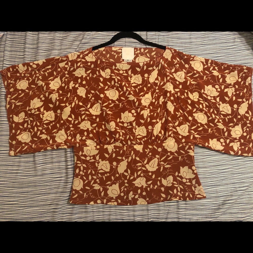 Anna Sui Kimono Floral tulip top